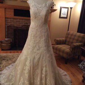 Wedding dress